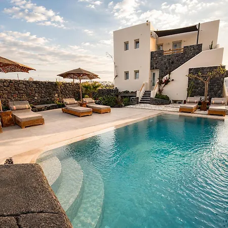 Samaros Villa