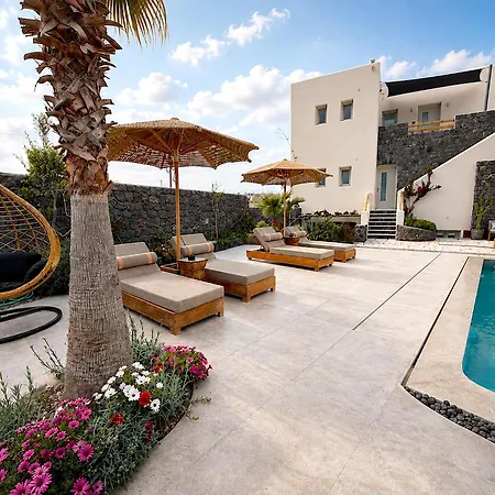 Villa Samaros *
